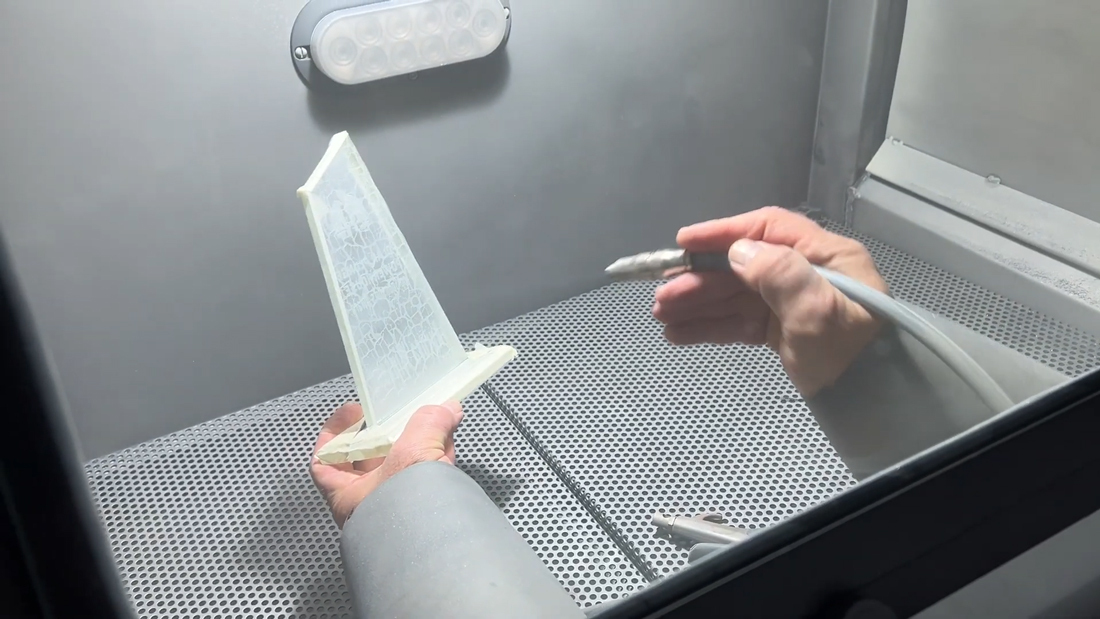 frost the back of the glass